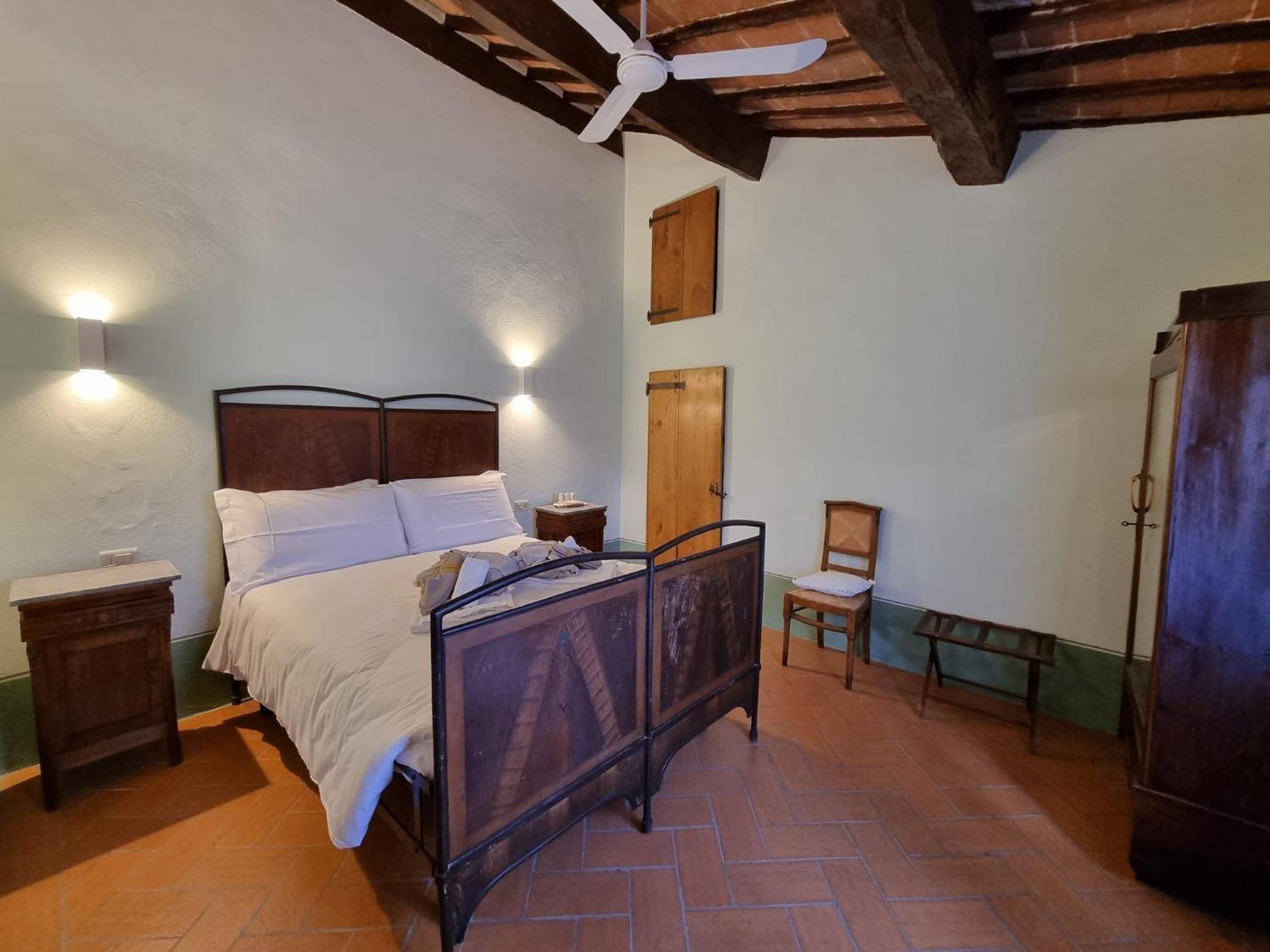 Agriturismo Le Sorbelle D'Orcia Con Piscina Pienza Kültér fotó