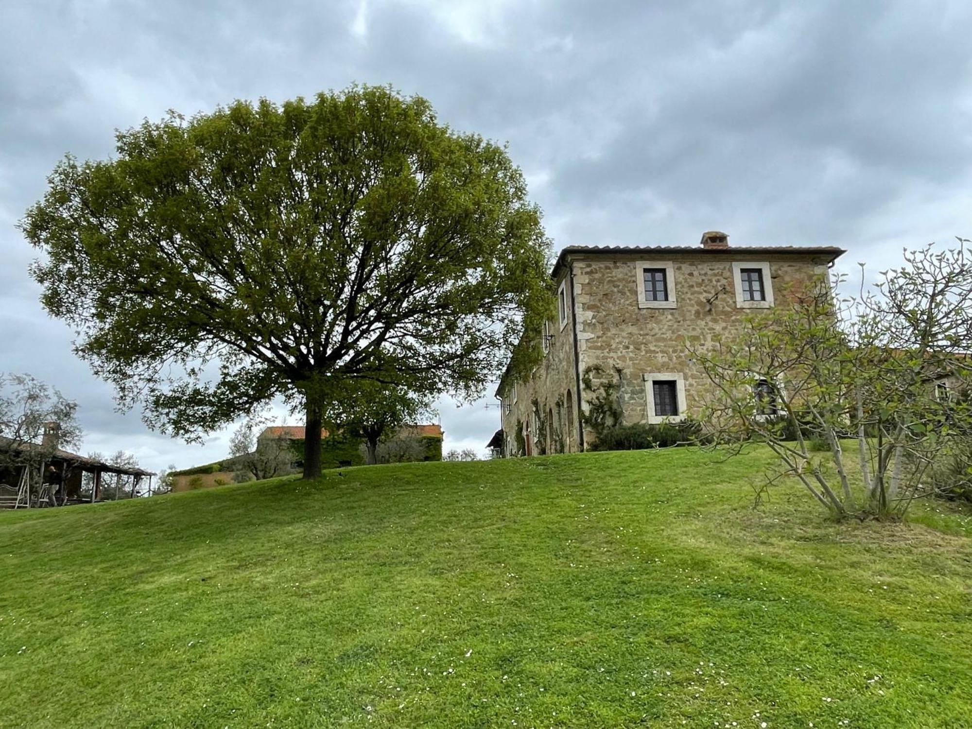 Agriturismo Le Sorbelle D'Orcia Con Piscina Pienza Kültér fotó