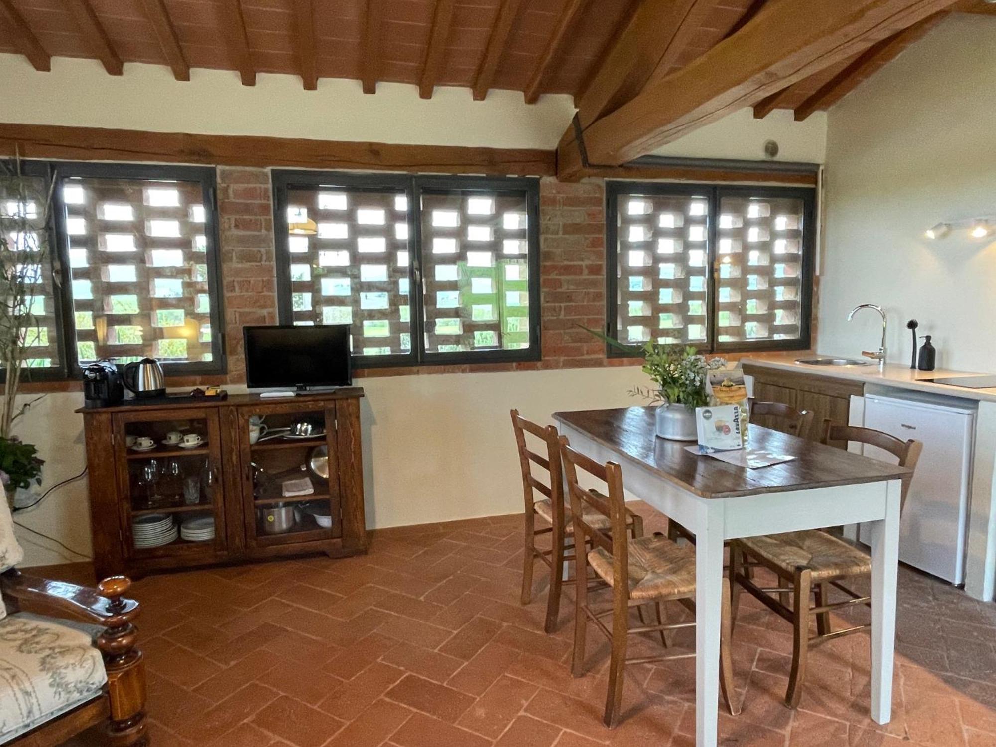 Agriturismo Le Sorbelle D'Orcia Con Piscina Pienza Kültér fotó